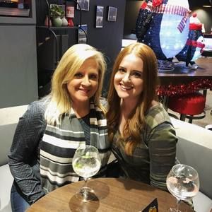 Meet your Posher, Traci